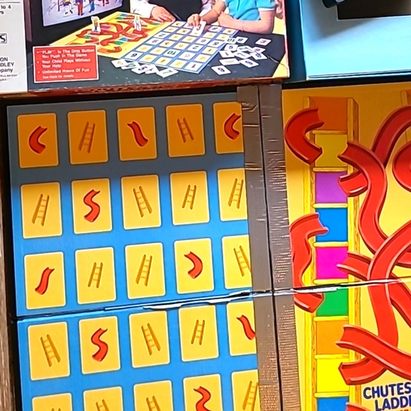 Vintage 1986 Milton Bradley Chutes and Ladders VCR Board Game - Picture 5 of 16